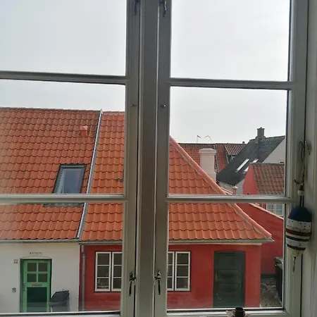 Femmasteren Hotel & Hostel 3*