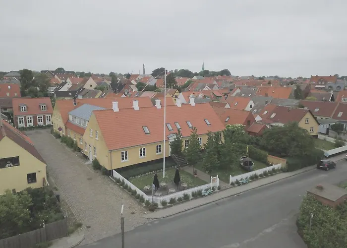 Hotell Femmasteren Hotel & Hostel Marstal