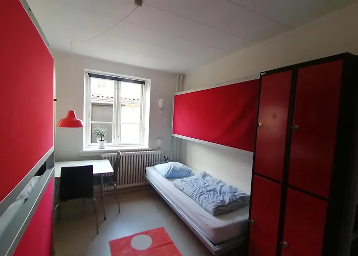 Hotell Femmasteren Hotel & Hostel