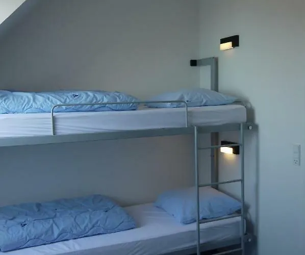 Hotell Femmasteren Hotel & Hostel 3*